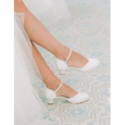 Sapatos de noiva baixos