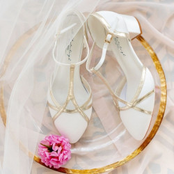 Sapatos Noiva com Saltos Baixos e Grossos Elegantes e Confortáveis.