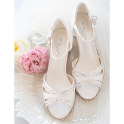 Sapatos Noiva Salto Baixo 3cm e Renda. Confortáveis e Elegantes!