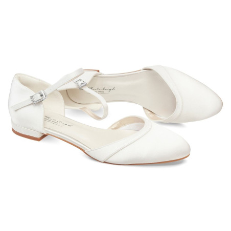 Sapatos de noiva rasos, elegantes e confortáveis em Portugal