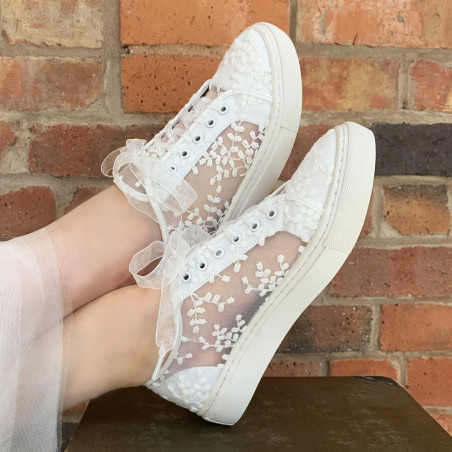 Sapatilhas tenis Noiva em Renda