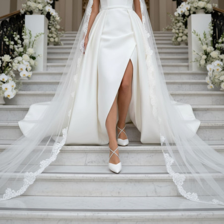 Sapato Noiva Salto Baixo Cristais | Cetim Marfim Feito à Mão