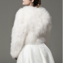 Casaco de Penas de Marabu para Noivas.100% Qualidade