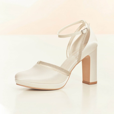 Sapatos salto alto para noivas